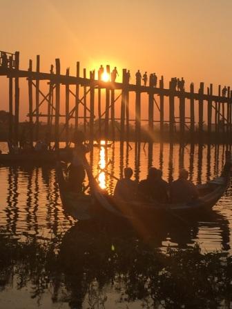 voyage-birmanie-coucher-de-soleil